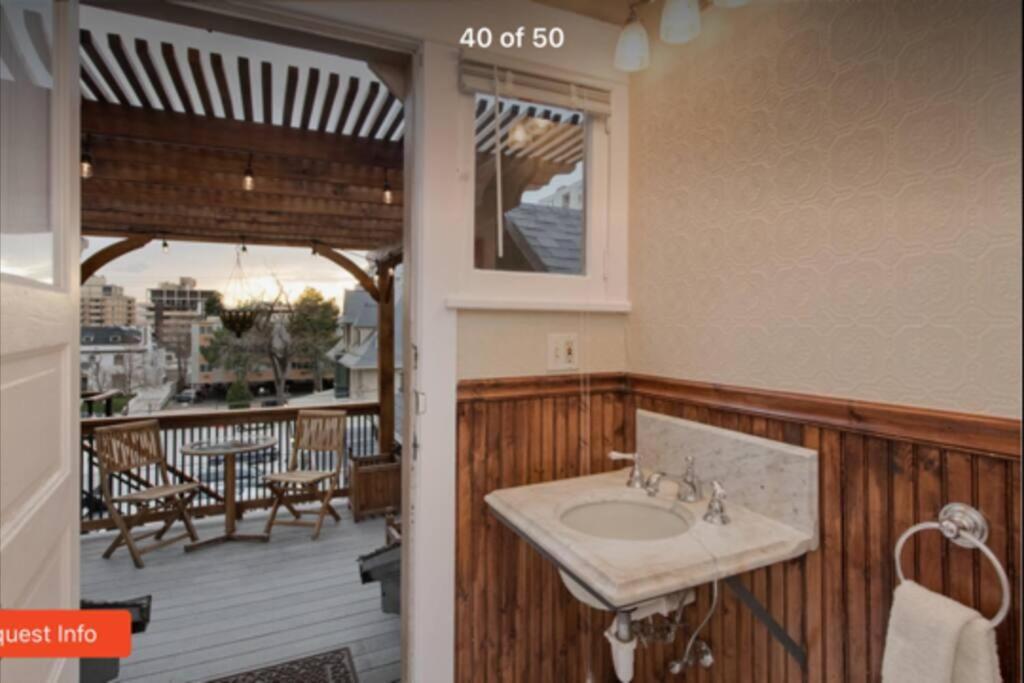 New! Apartment In Historic Mansion. Location! Views! Denver Bagian luar foto